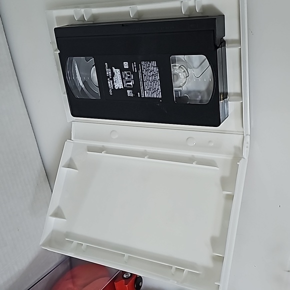 Veggie Tales The Nuttiest Nut Cracker Vhs - Picture 3 of 3